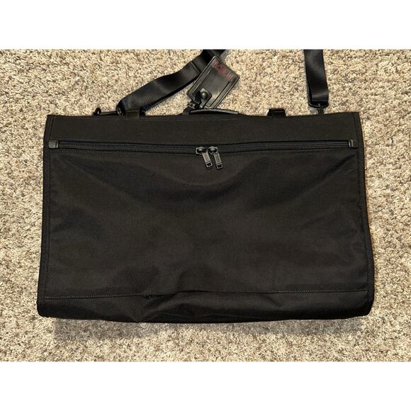 Tumi Trifold Garment Bag Ballistic Nylon Carry On Compact - Picture 2 of 16